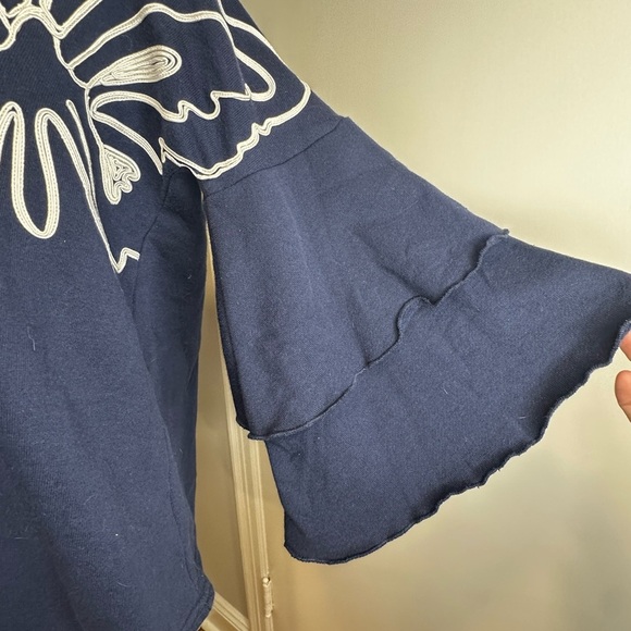 Navy Butterfly Fleece Bell Puff Sleeve Sweatshirt DG2 by Diane Gilman. Crew. Sm - Picture 16 of 16